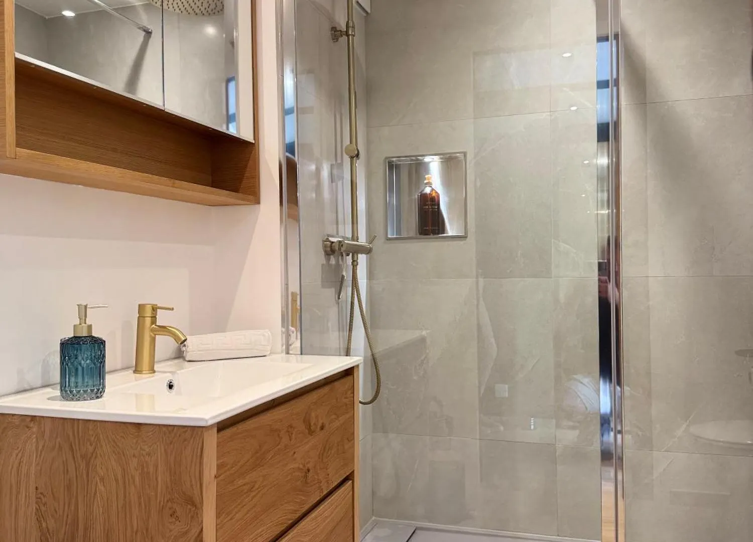 アパート Cosy Appartement, Centre-Ville Cannes, Terrasse, Clim フランス